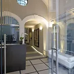 Hotel Trevi Palace Luxury 4*