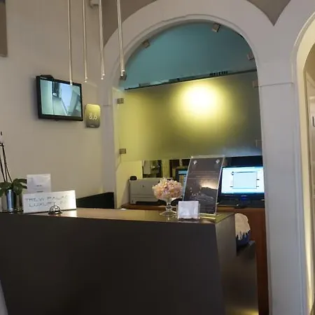 Trevi Palace Luxury Hotel