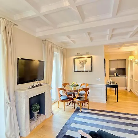 Hotell Trevi Palace Luxury Rom