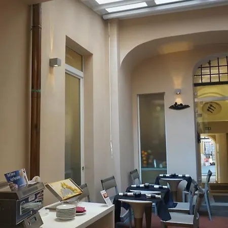 Trevi Palace Luxury Hotell