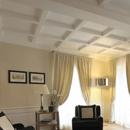 Hotell Trevi Palace Luxury 4*