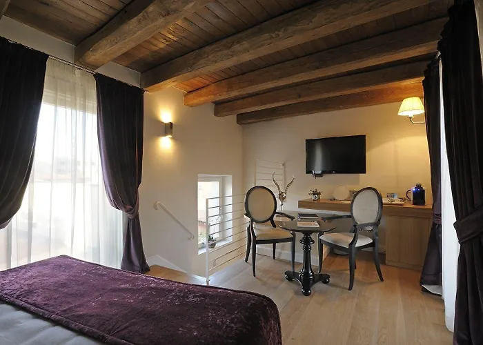 Trevi Palace Luxury Hotel Rom