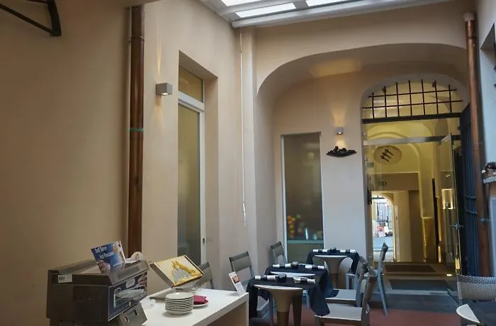 Trevi Palace Luxury Hotel