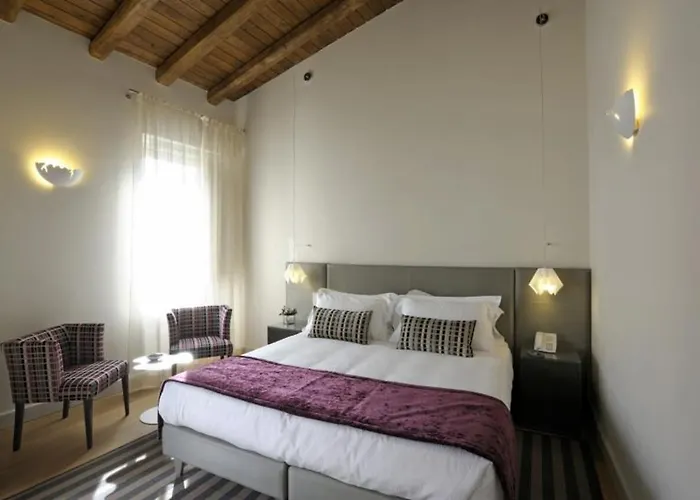 Trevi Palace Luxury Hotel 4*