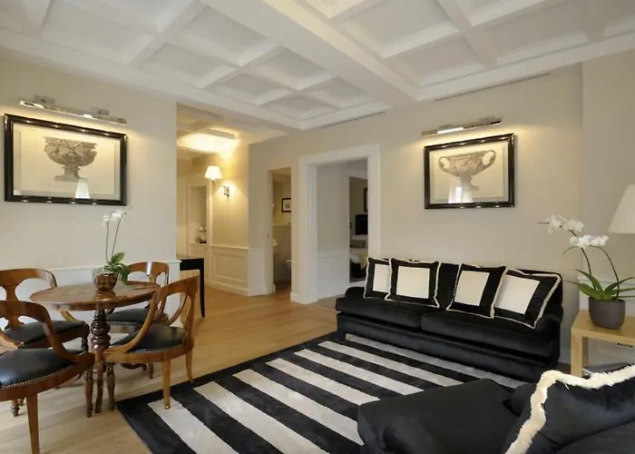 Hotel Trevi Palace Luxury