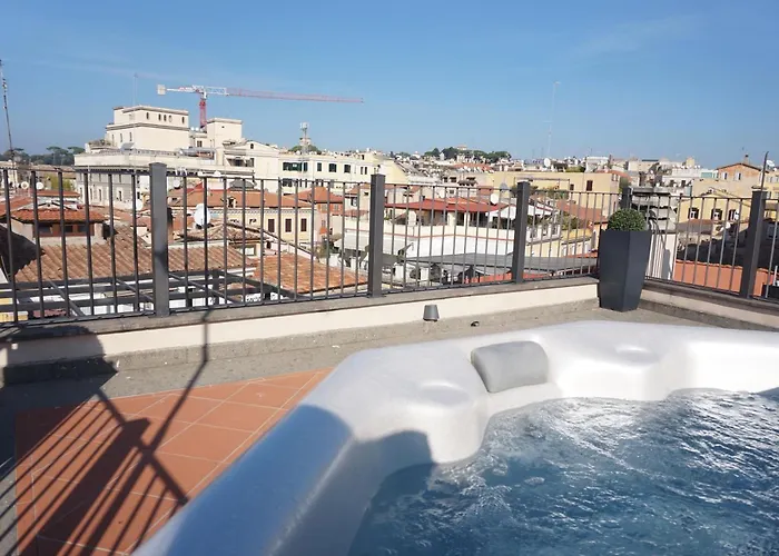 Trevi Palace Luxury Hotel 4*