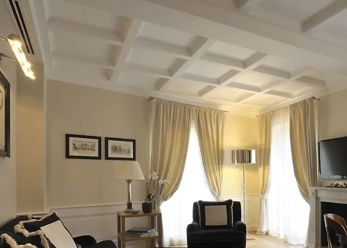 Hotel Trevi Palace Luxury 4*