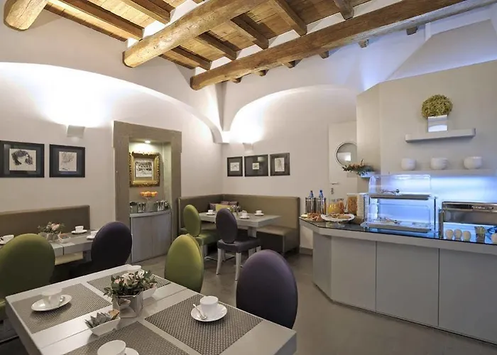 Trevi Palace Luxury Hotel 4*